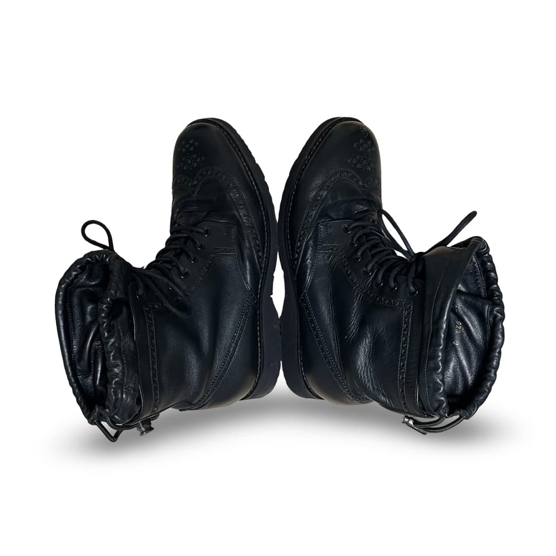 프라다 브로그 레더 하이탑 부츠 상품이미지4