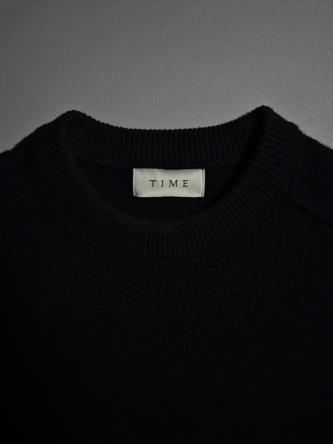 타임옴므 울 라운드 니트 100 블랙 상품이미지3
