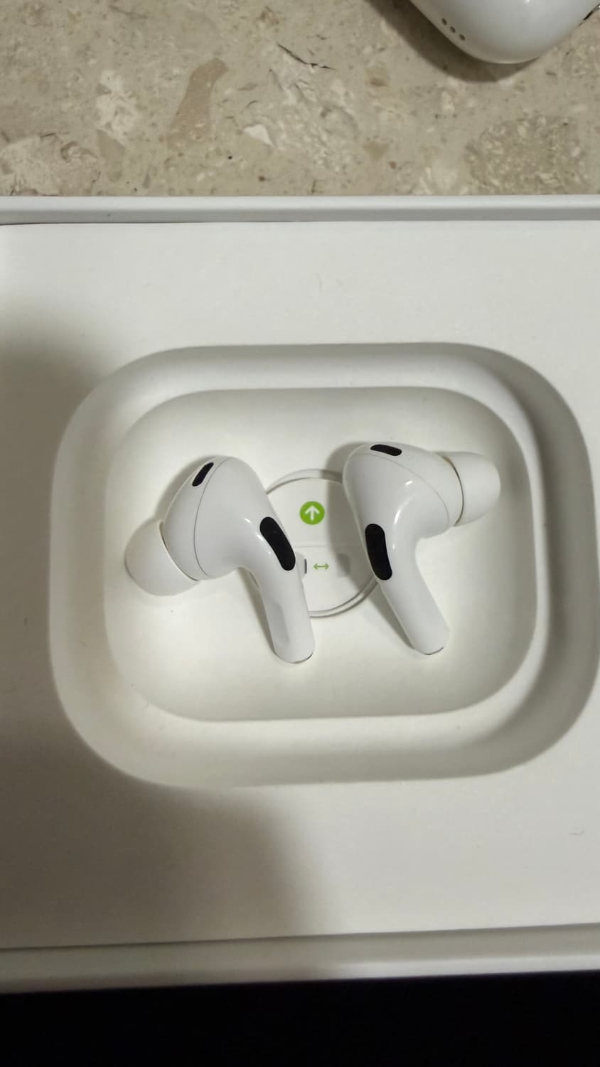 에어팟 프로 2세대 라이트닝 풀박스 상품이미지8