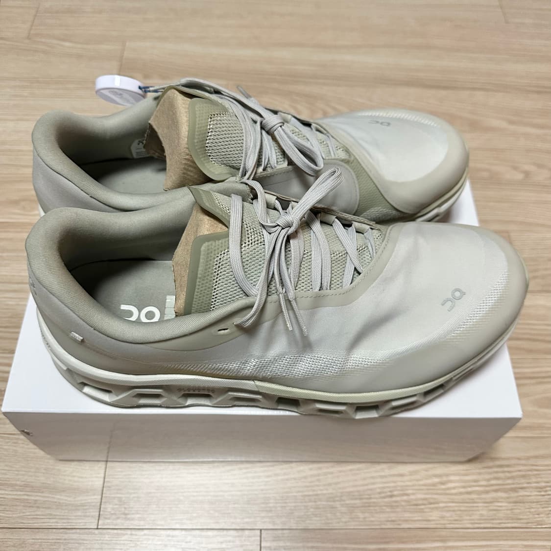 온 러닝 x 파프 클라우드몬스터 2 문더스트 US11.5 상품이미지4