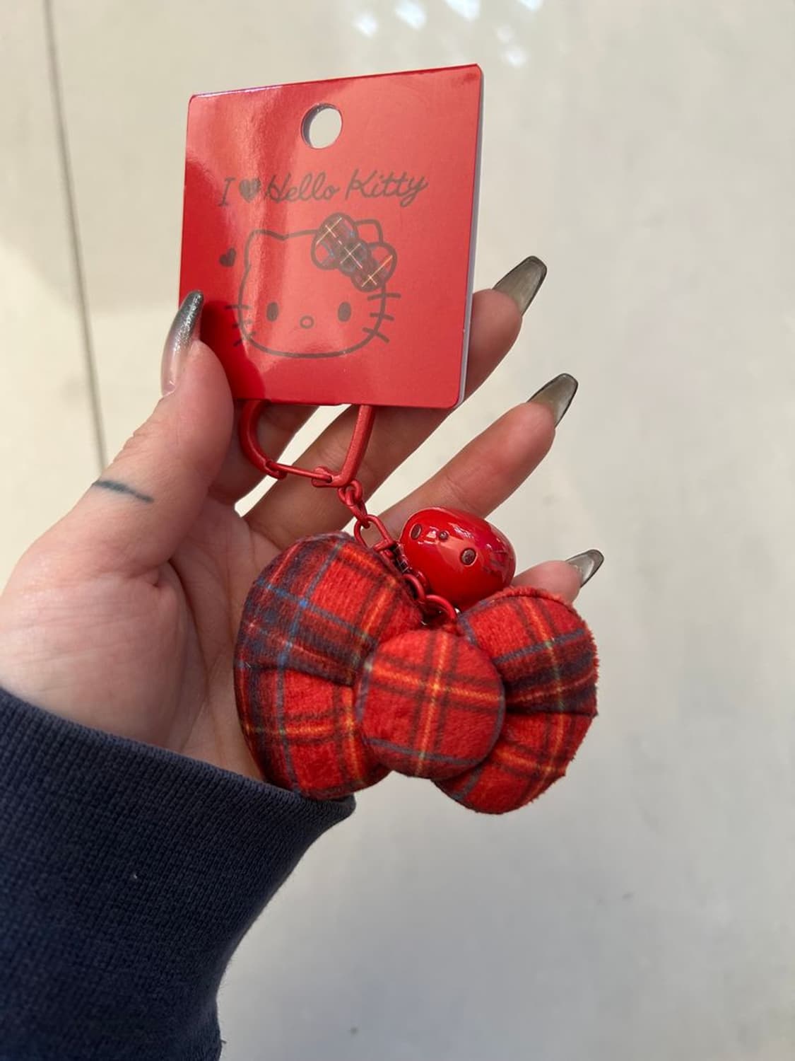 HELLO KITTY RIBBON KEYCHAIN 헬로 키티 리본 키체인 상품이미지1