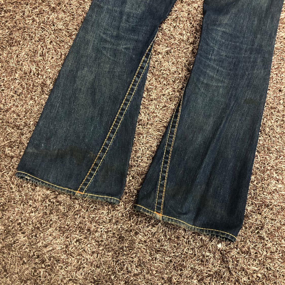 트루릴리전 Rainbow Joey 플레어 부츠컷 데님 팬츠 상품이미지5