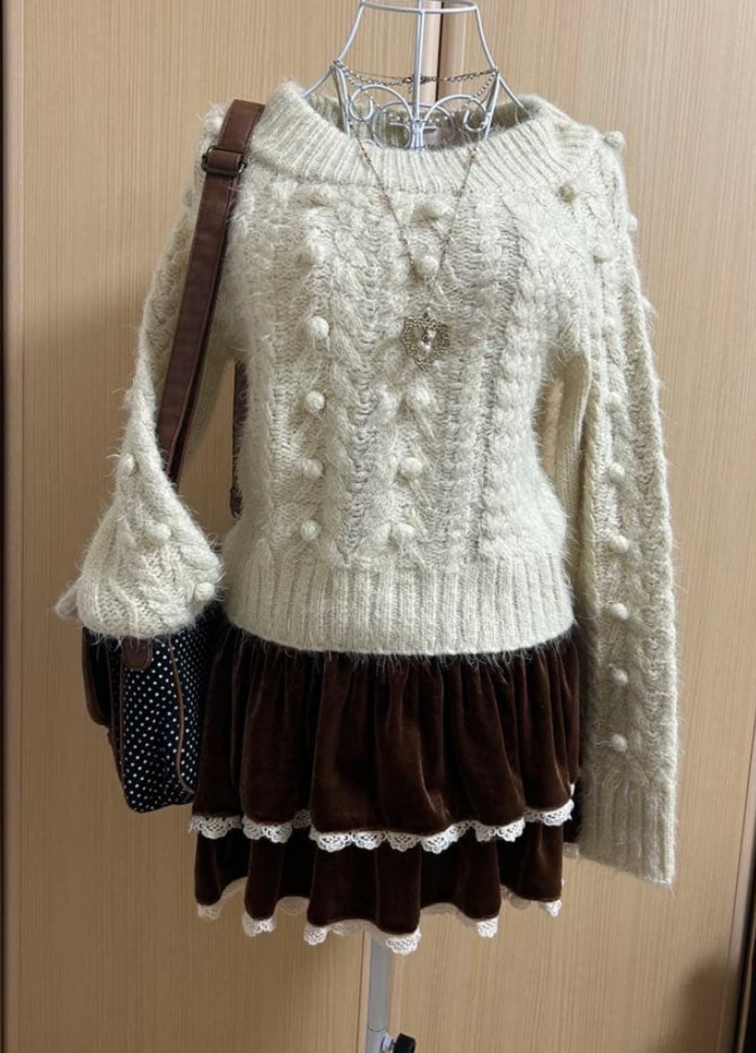 set up) 리즈리사 아이보리 니트+빈티지 브라운 벨벳 스커트 상품이미지1
