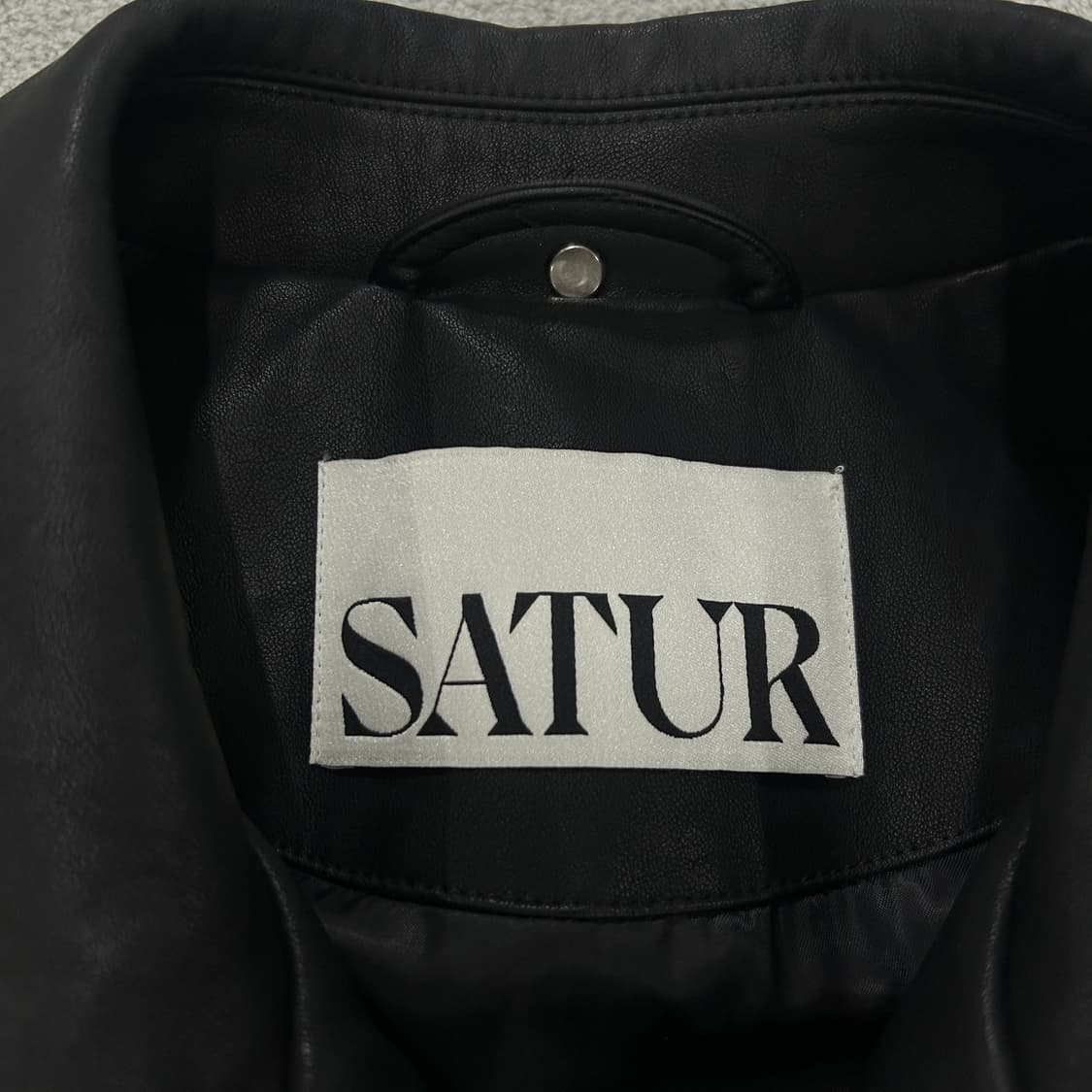 SATUR 블랙 레더 봄버 자켓 L 상품이미지2