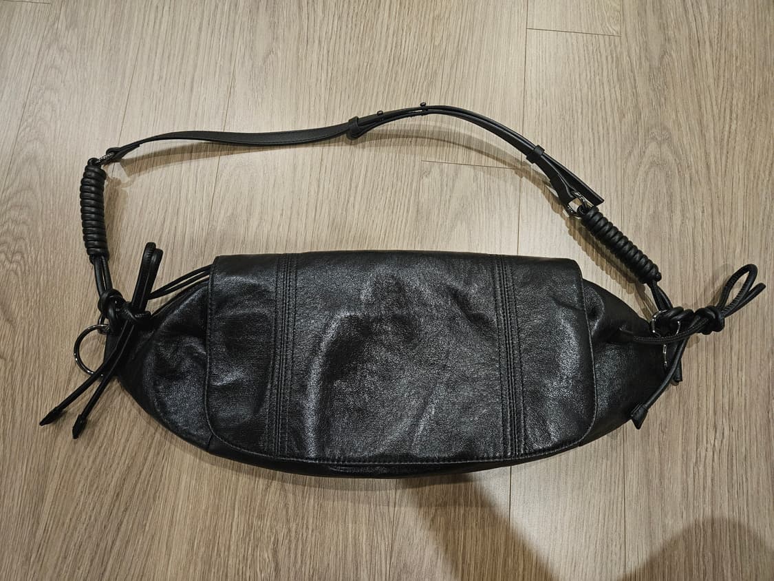 메종미네드 바게트 비건 레더 호보백 상품이미지2