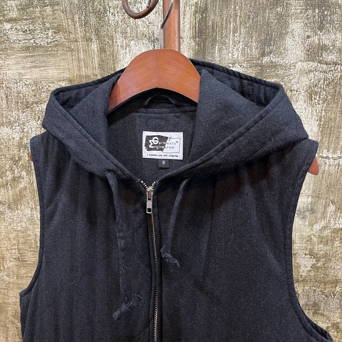 엔지니어드 가먼츠 헤링본울 후드 베스트 상품이미지2