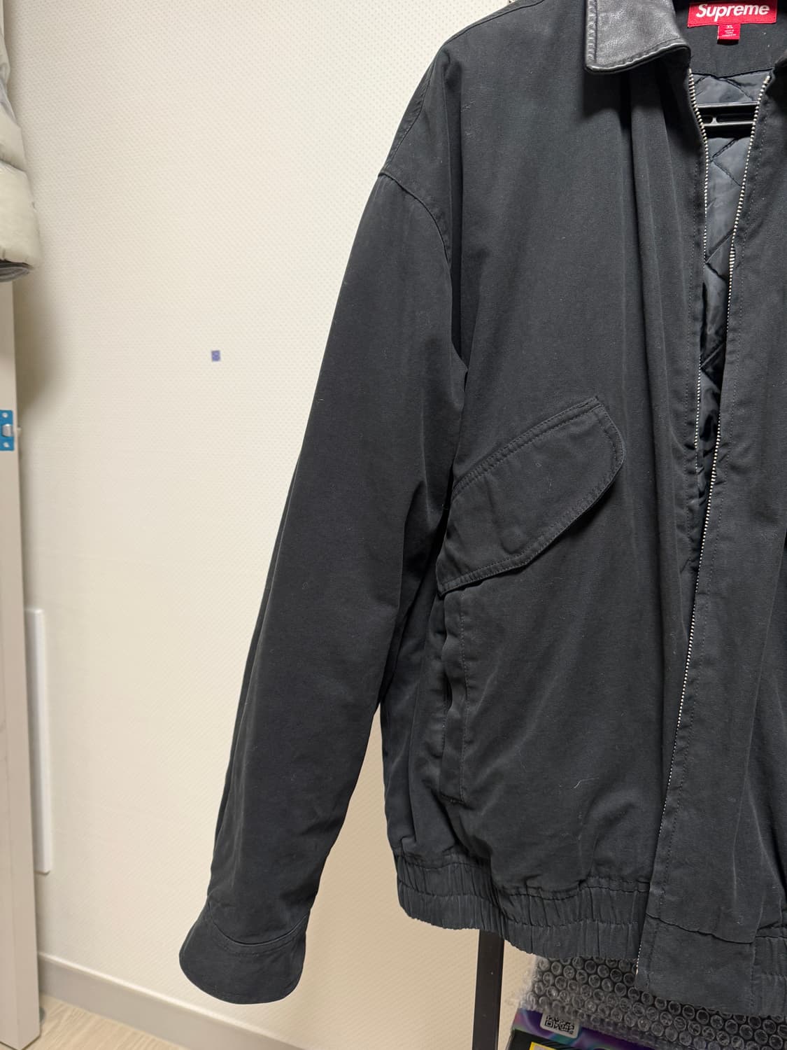 슈프림 레더 카라 유틸리티 24fw xl 상품이미지2