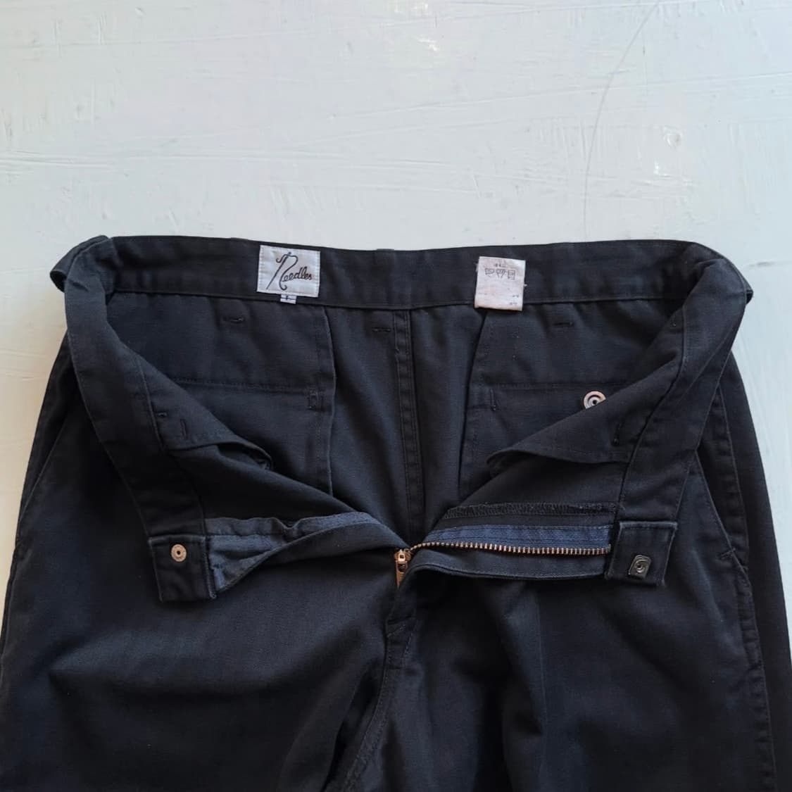 니들스 와이드 스트레이트 블랙 트라우저 상품이미지4