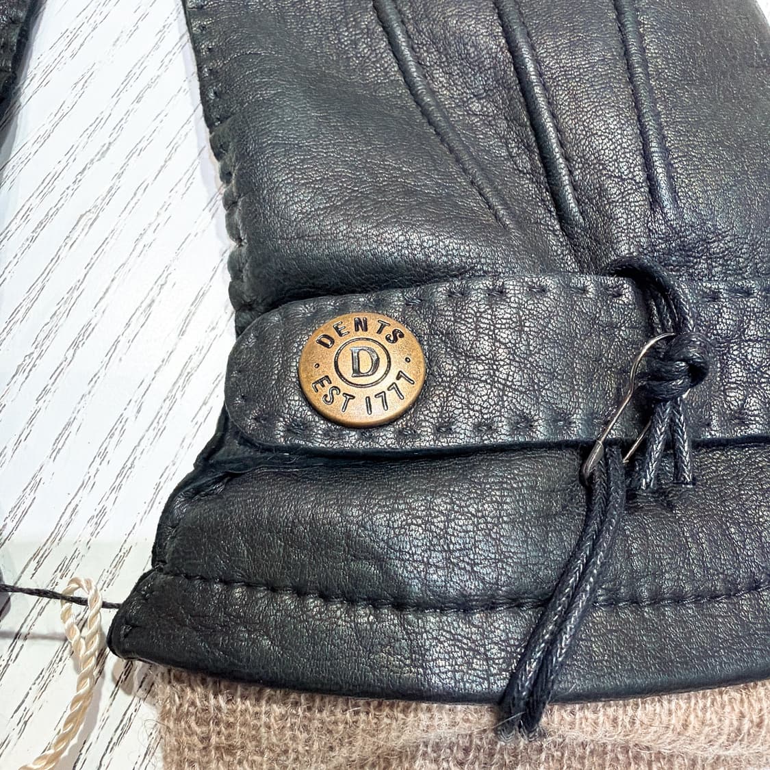 (정품/새상품) DENTS 덴츠 남성 블랙 사슴가죽 베이지 캐시미어 장갑 상품이미지3