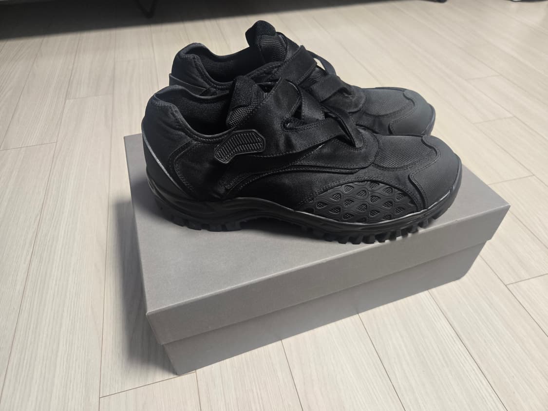 키코 하크만 오일블랙 42사이즈 상품이미지1