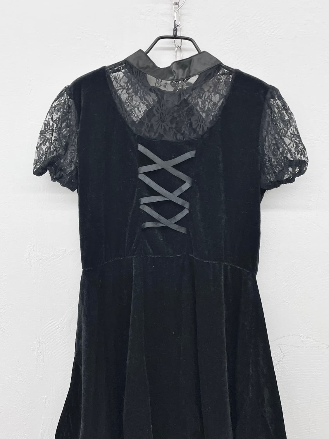 고딕 벨벳 레이스 리본 원피스 상품이미지3