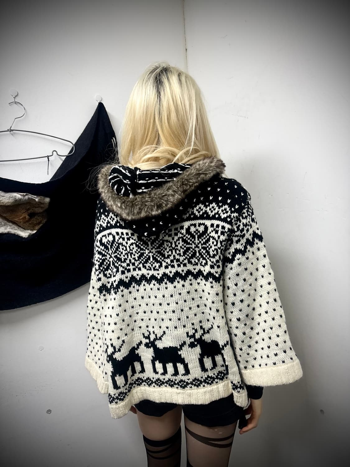 “Vintage” Y2K Design Fur Cardigan 상품이미지3