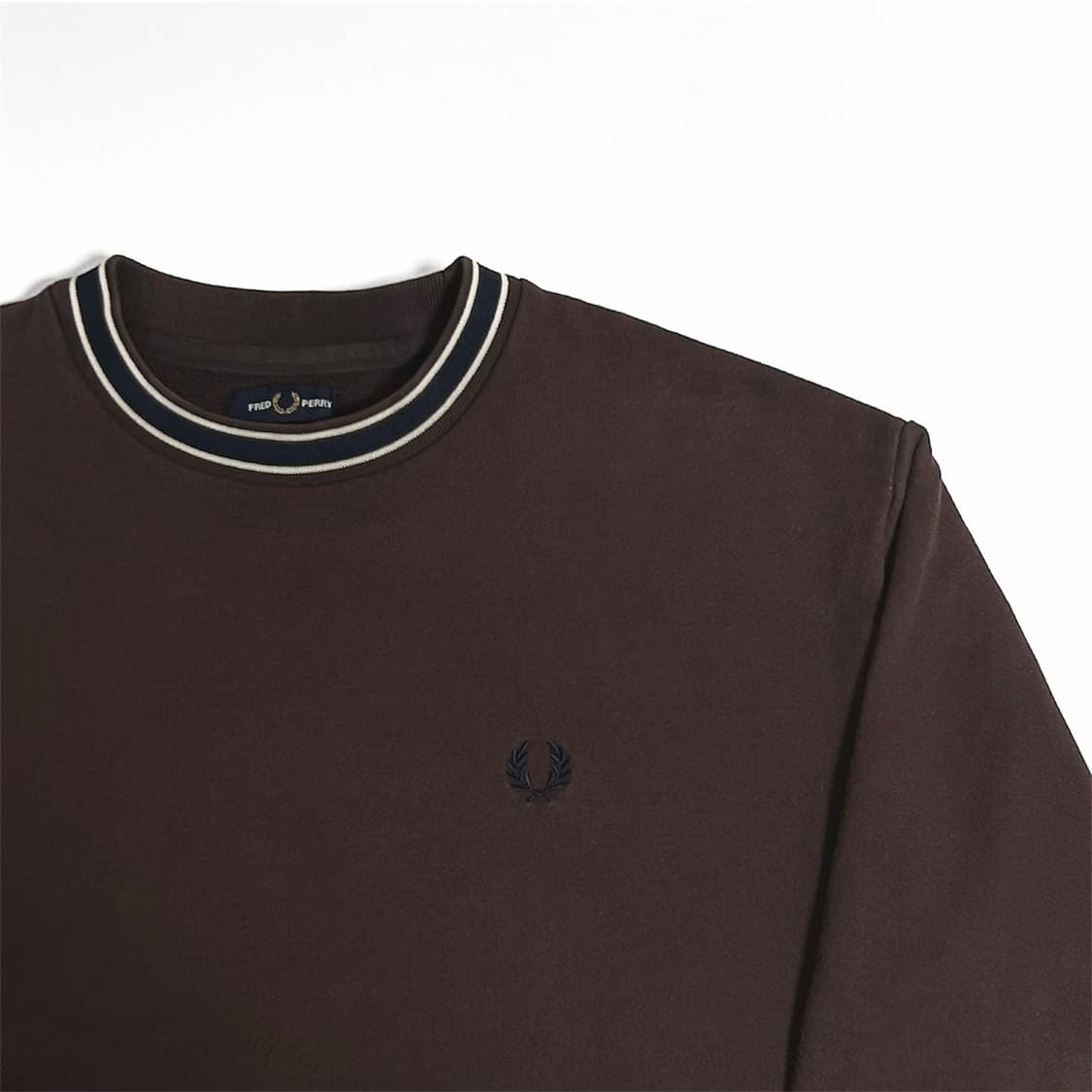 [M] Fredperry 프레드페리 브라운 라운드 맨투맨 상품이미지5