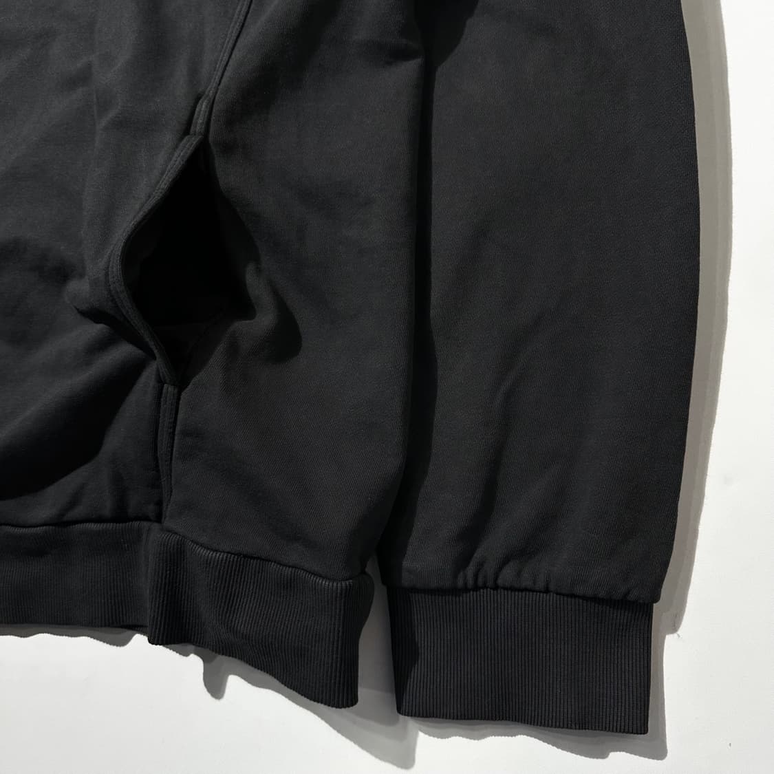준지 24fw 가먼트 다잉 후드 상품이미지5