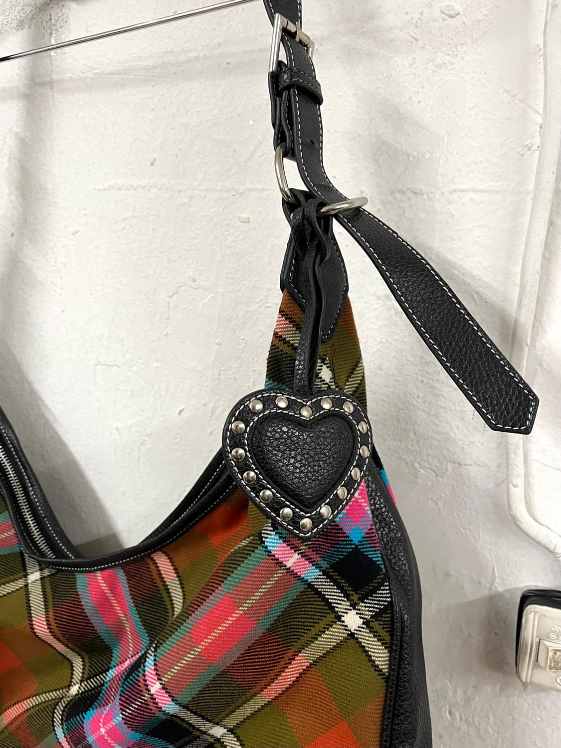 비비안웨스트우드 체크 울 크로스 바디백 상품이미지2