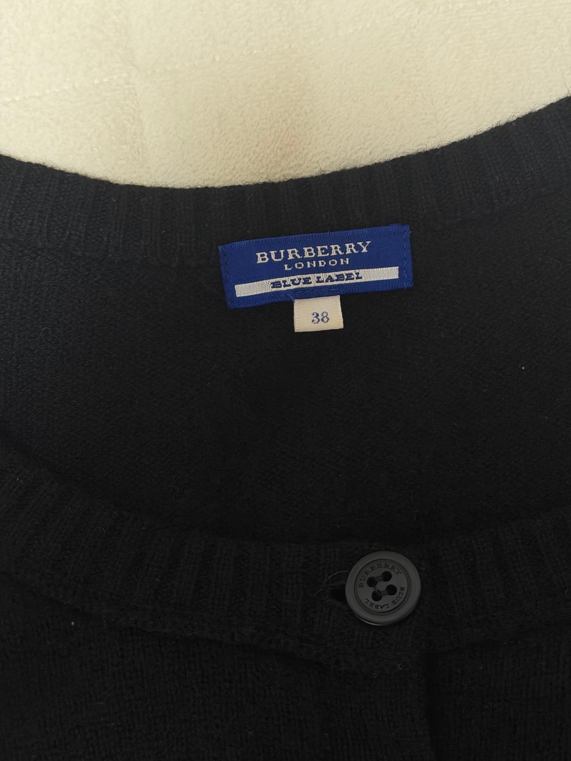 버버리 블루라벨 블랙 가디건 38 사이즈 상품이미지3