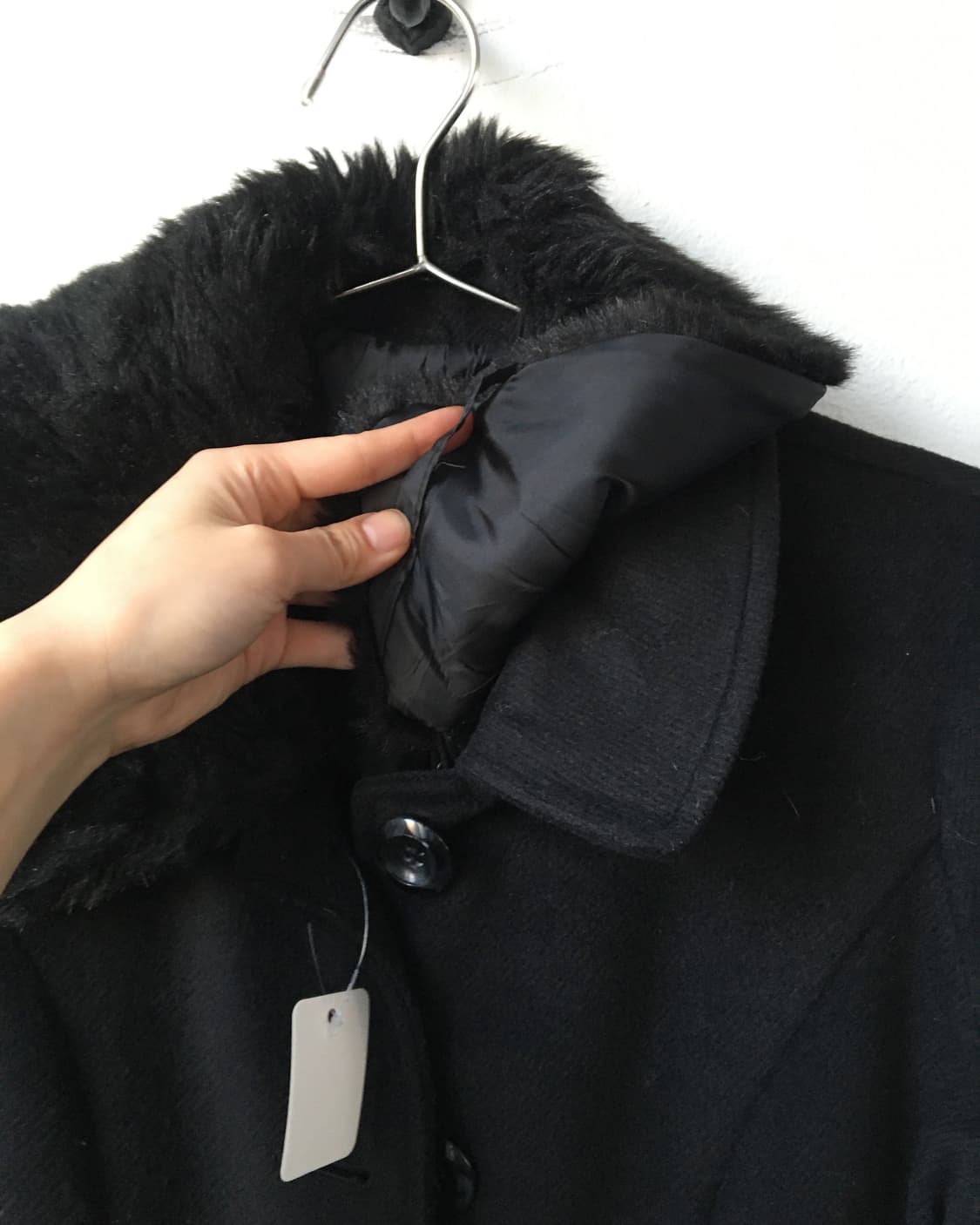 Fake fur collar point coat 상품이미지4