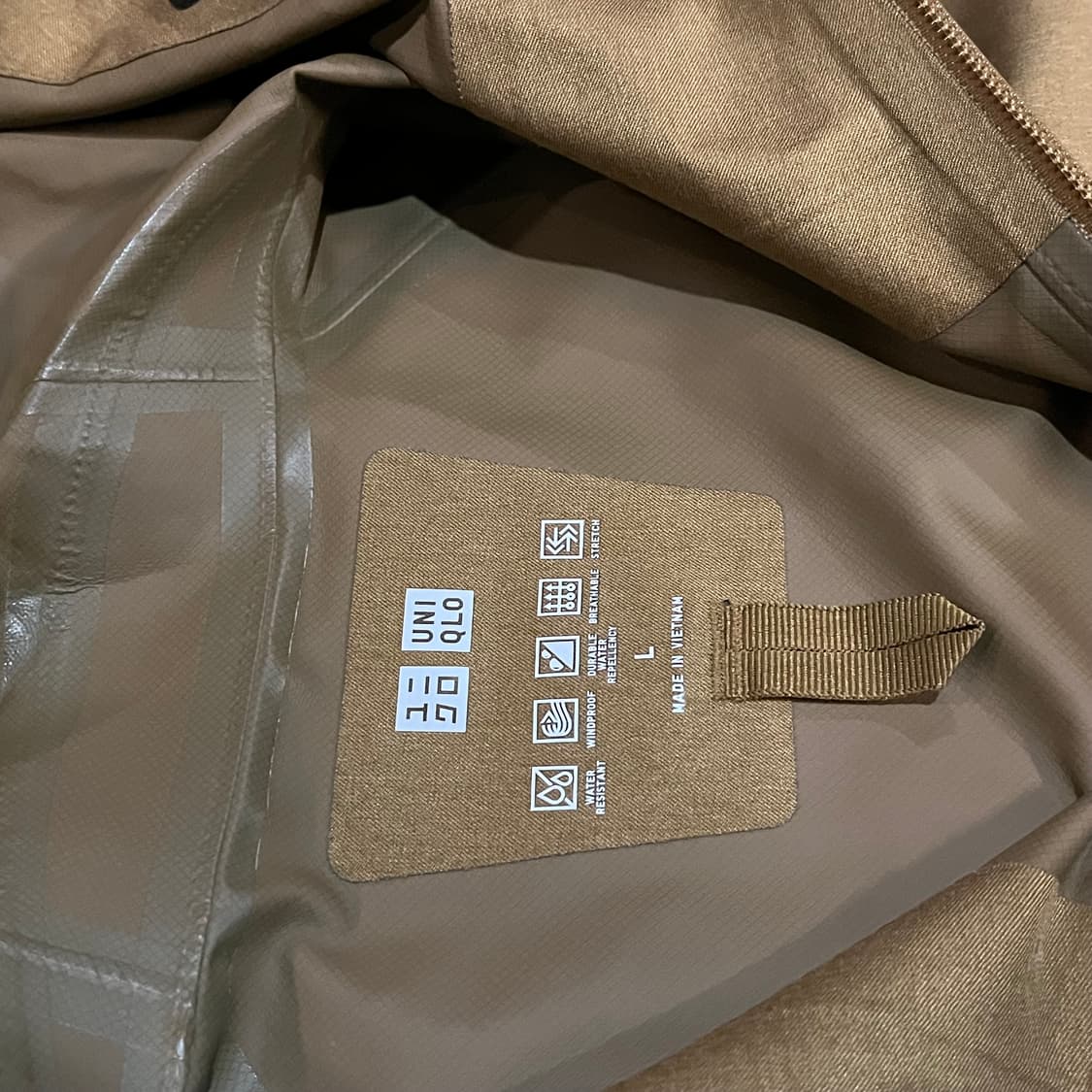 유니클로 바람막이 상품이미지2