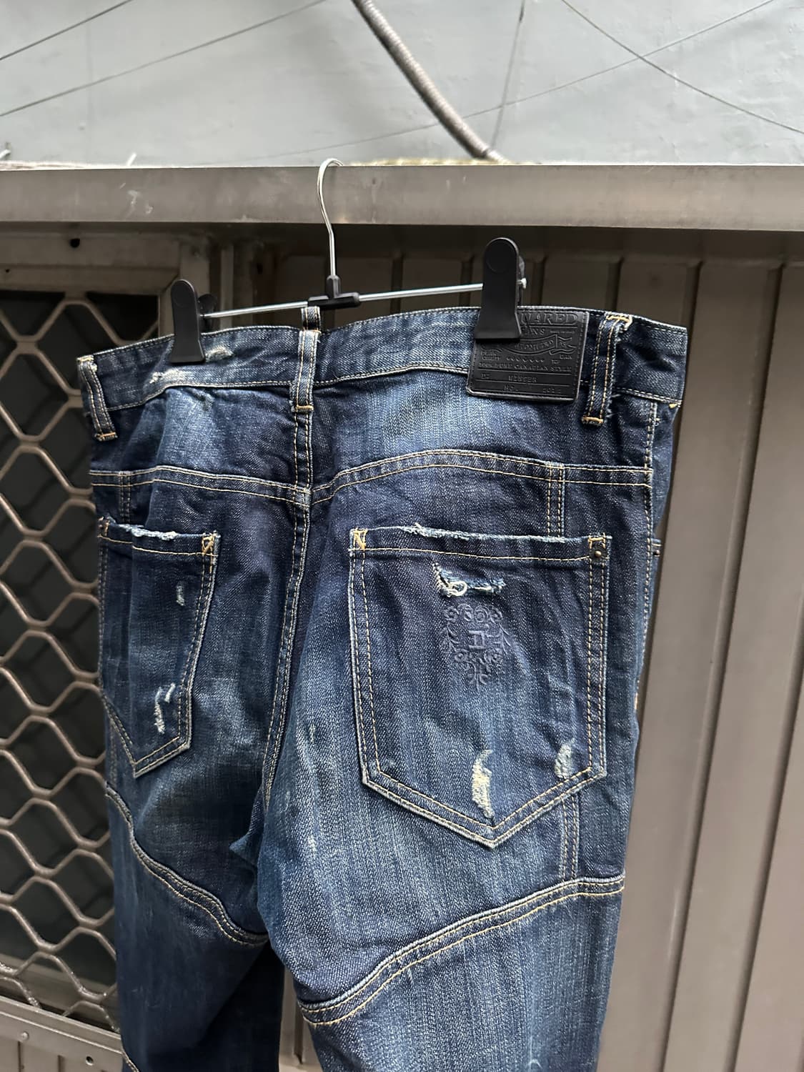 Dsquared2 denim destroyed jeans  상품이미지6