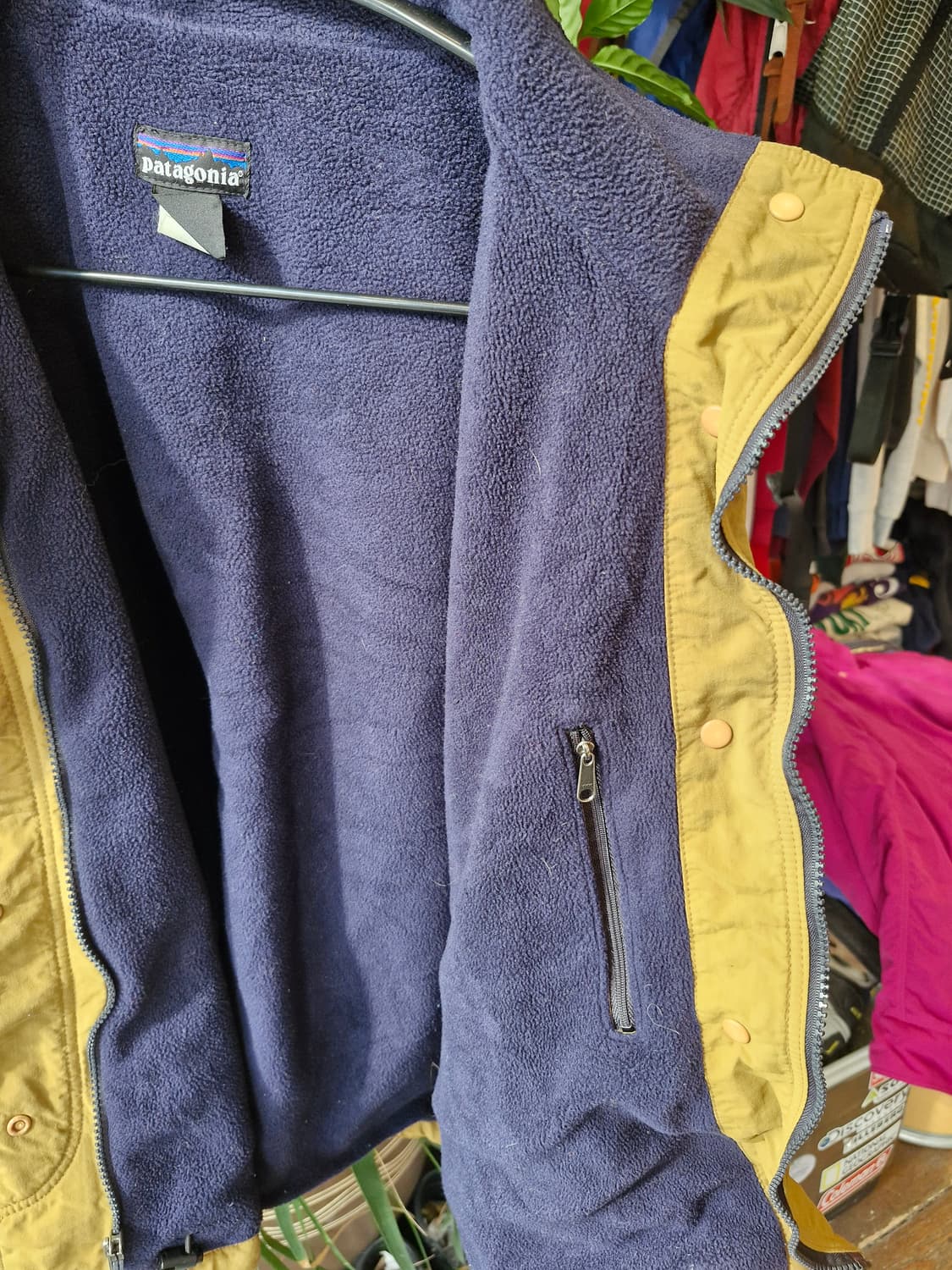 Z-343 Patagonia 캐플린 신칠라 쉘드 봄버 자켓
 상품이미지3