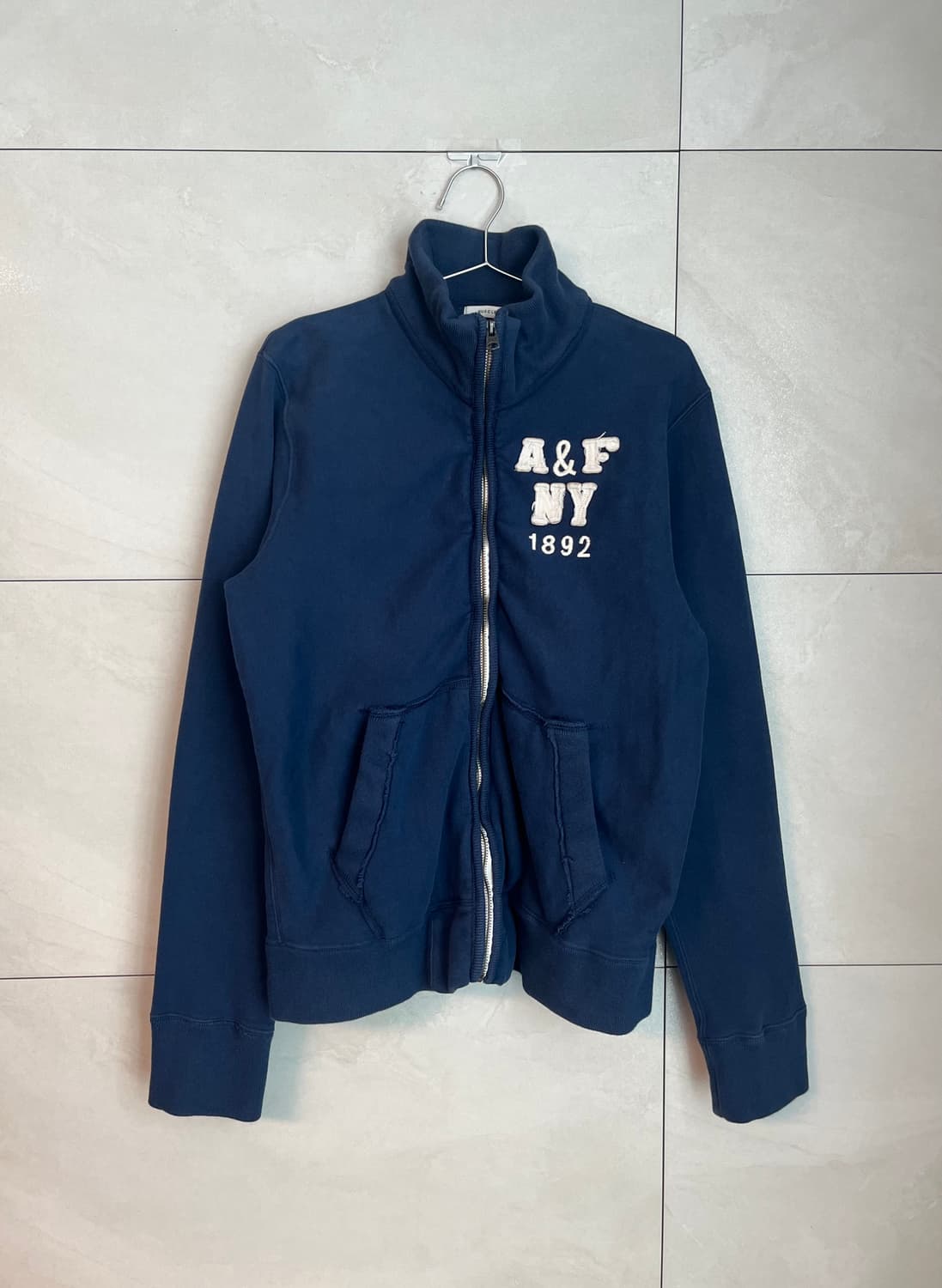 아베크롬비 뉴욕 A&F 집업 네이비 [L] 상품이미지1