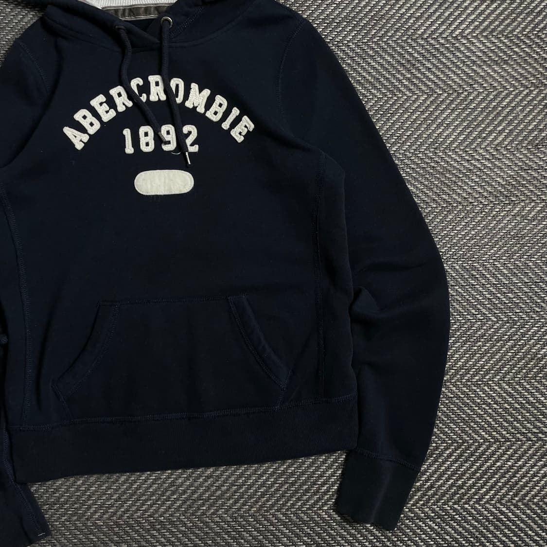 아베크롬비 y2k 우먼스 자수 후드 티셔츠 네이비 y 5044 상품이미지4