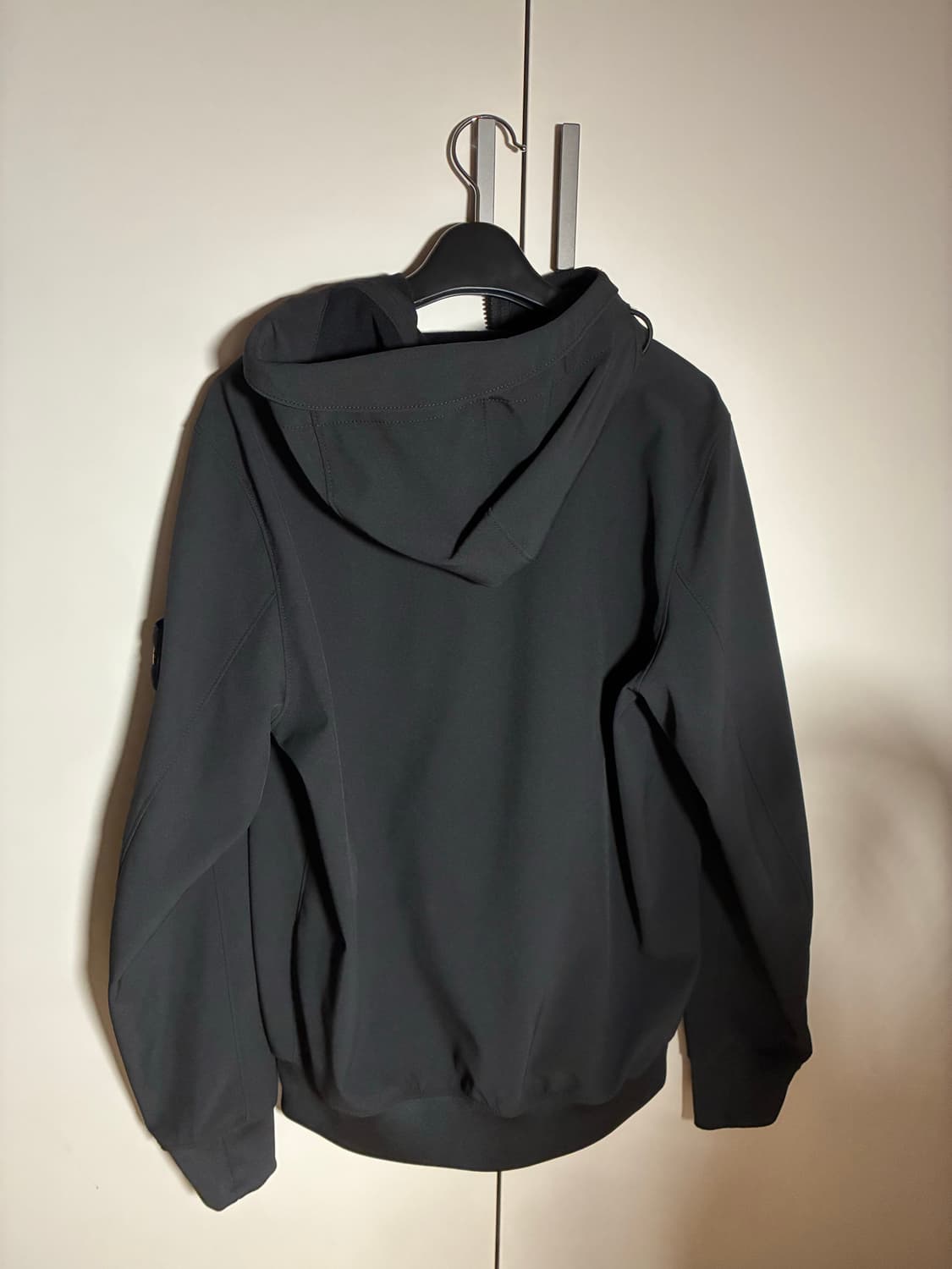 스톤아일랜드 소프트쉘 22fw s사이즈 상품이미지2