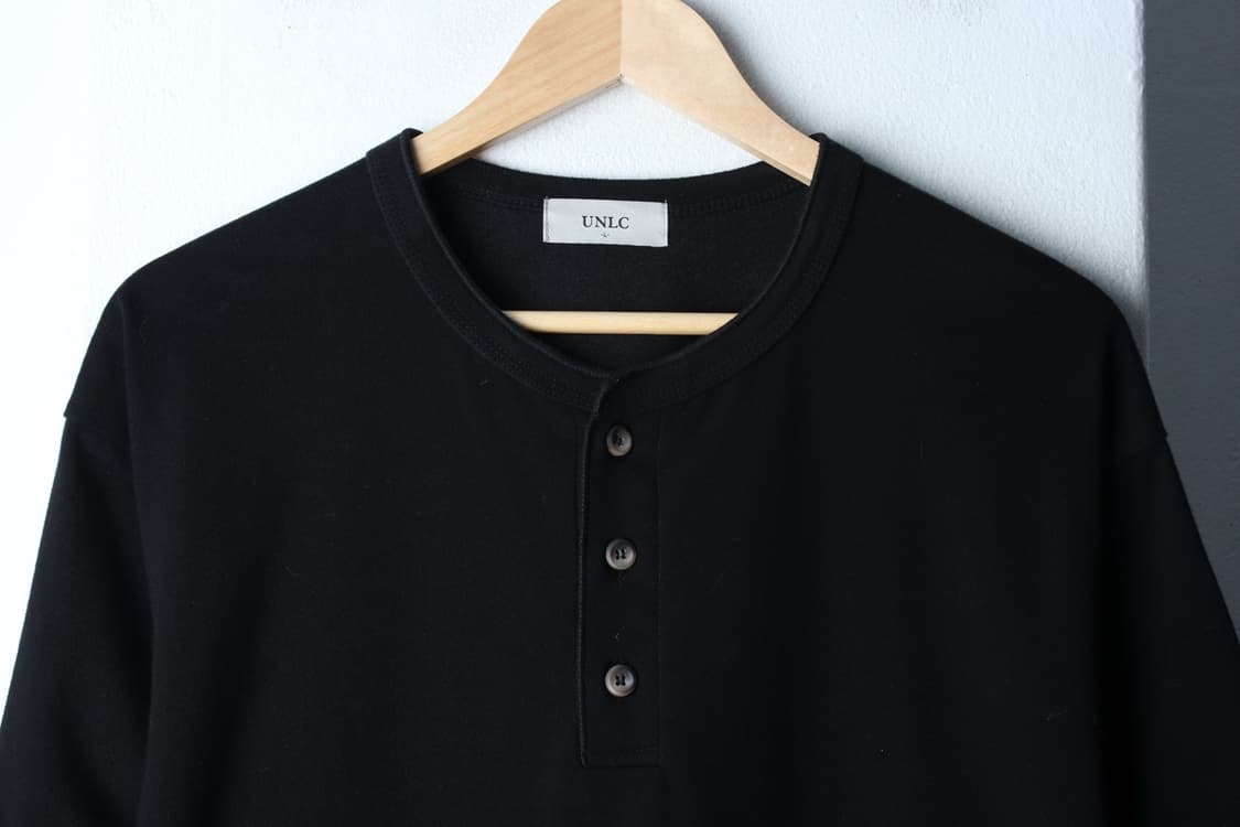 (L-XL) 반팔 티셔츠 헨리넥 무지 블랙 놈코어-H32139 상품이미지3