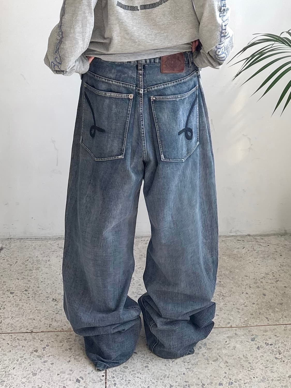 90‘s 백포켓 자수 힙합팬츠 상품이미지1