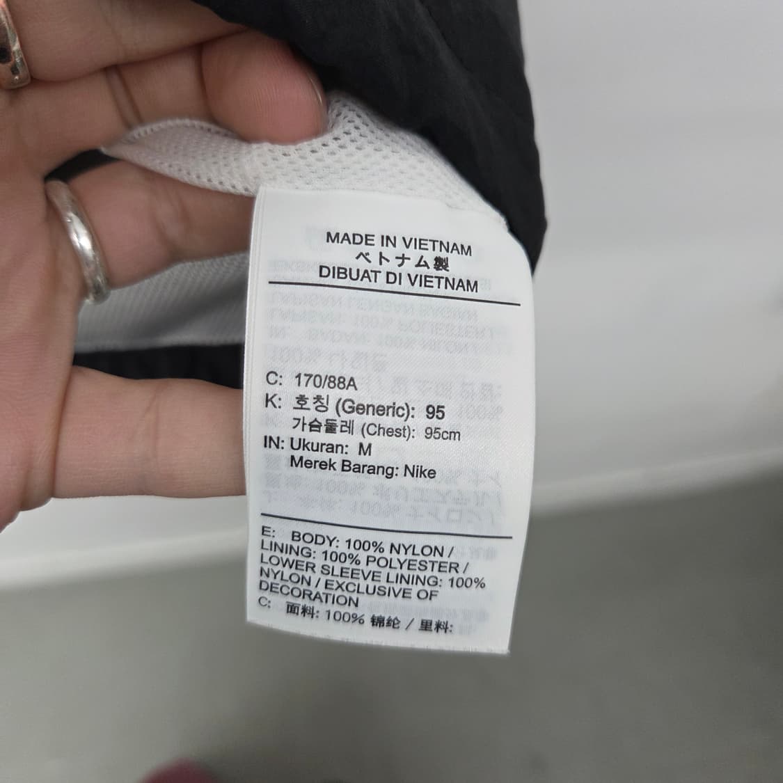 나이키 바람막이 블랙/화이트 후드 자켓 남m 상품이미지6