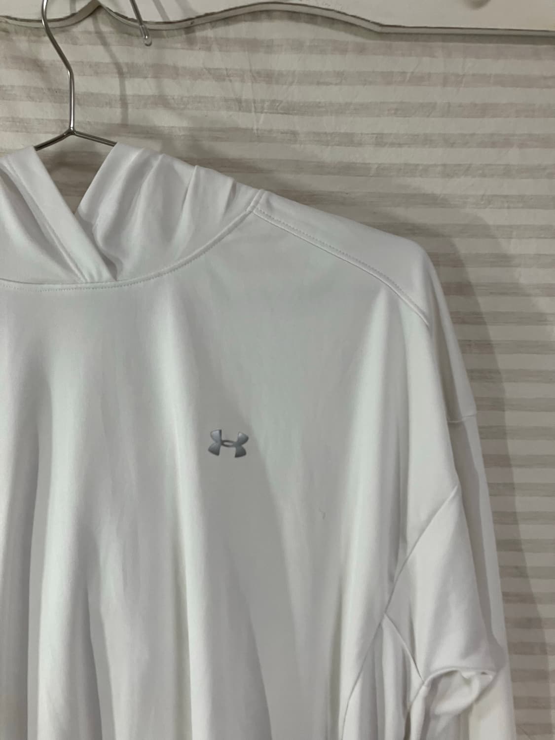 빈티지 언더아머 화이트 후드 1021 y2k 스트릿 갸루 펑키 일본빈티지 상품이미지3