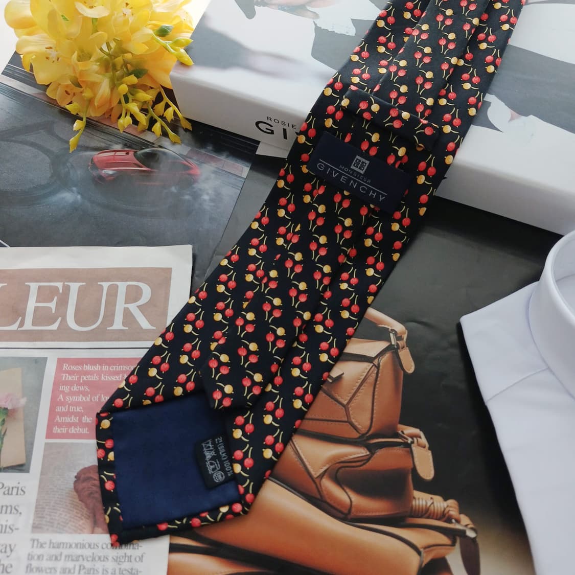 지방시 실크 블랙 체리 패턴 넥타이 9.7cm A+등급 A18789
 상품이미지4