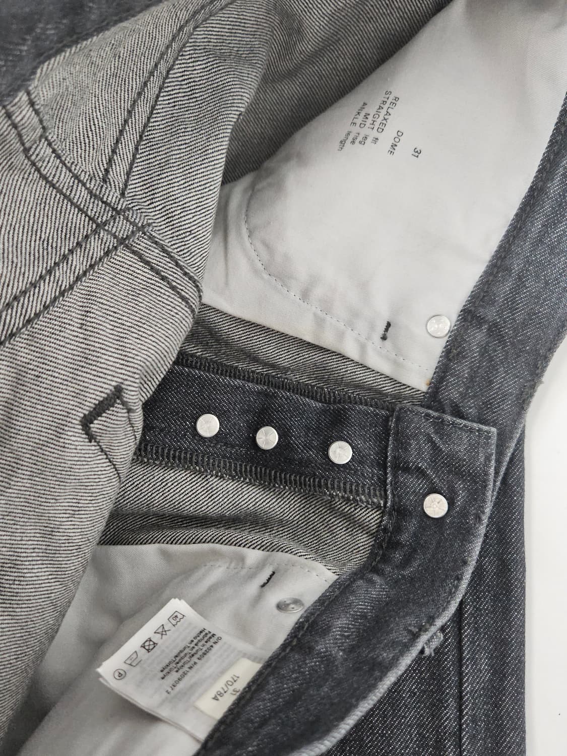 코스 COS 신형 릴렉스드 생지 와이드 데님팬츠 블랙 흑청 진 31 상품이미지5