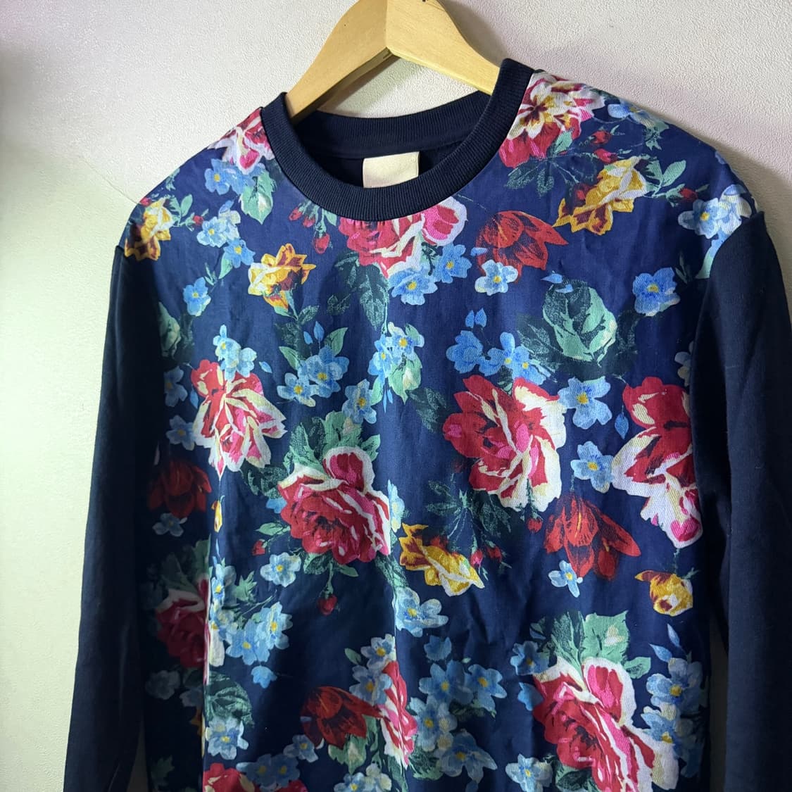 우영미 플로럴 스웨트 맨투맨 46 (남성 90, 여성 66정도) 상품이미지10