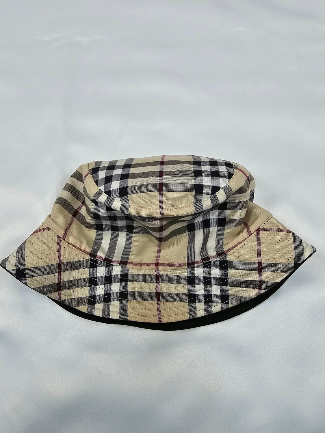 버버리양면버킷햇 상품이미지3