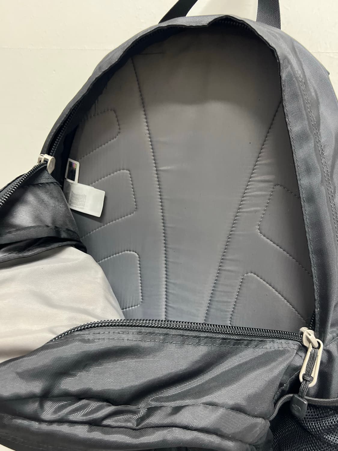 (OS) 노스페이스 제스터 백팩 블랙 상품이미지4