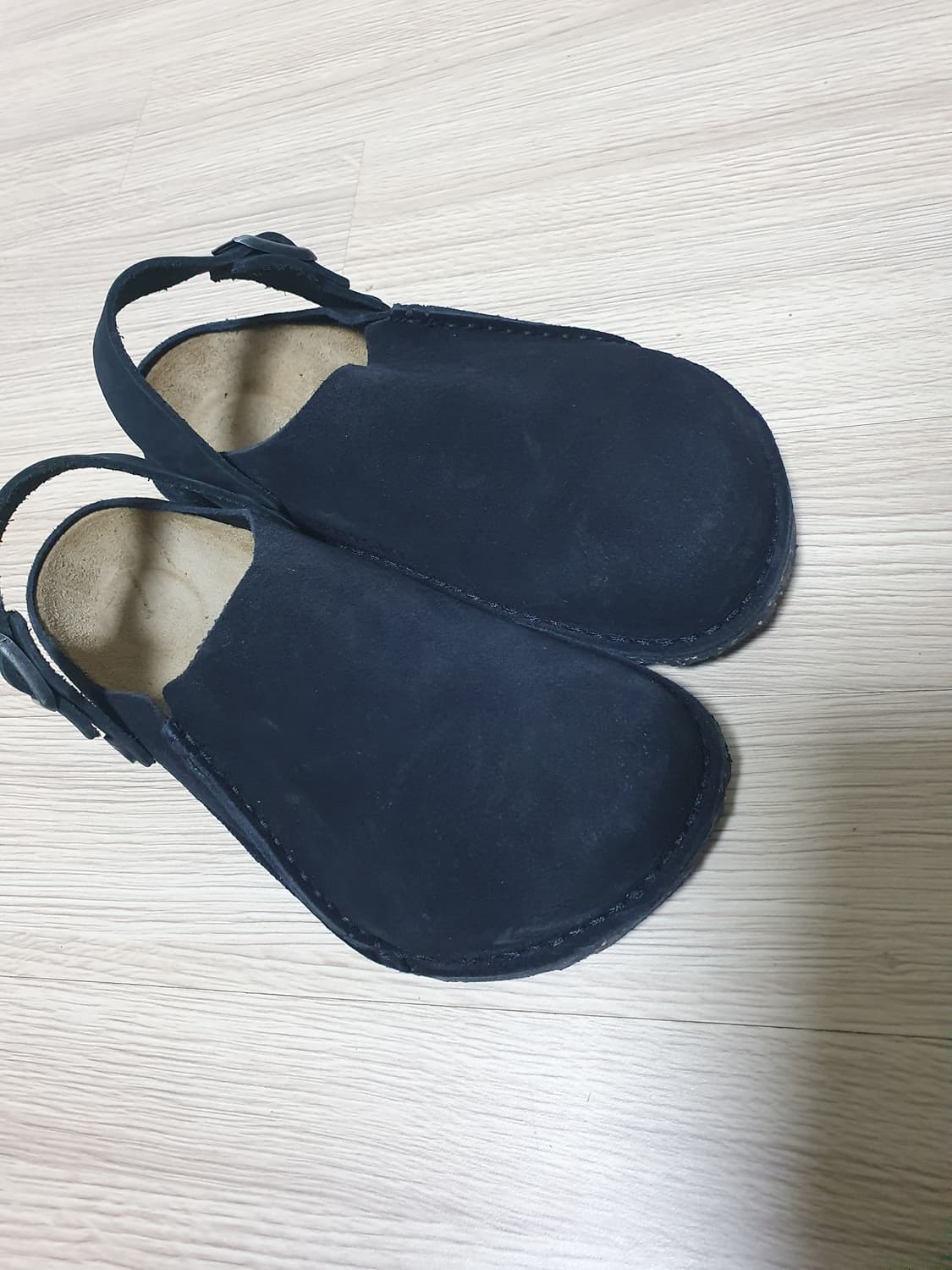 버켄스탁 루트리 스웨이드 클로그 230 상품이미지8