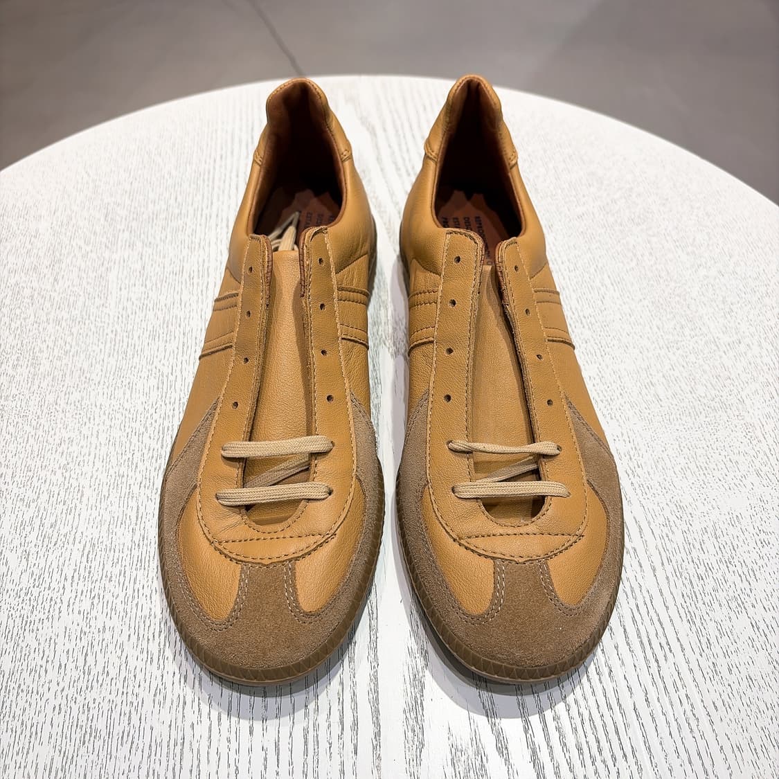 (정품/새상품) 리프로덕션 오브 파운드 남성 베이지 독일군 레더 스니커즈 상품이미지1