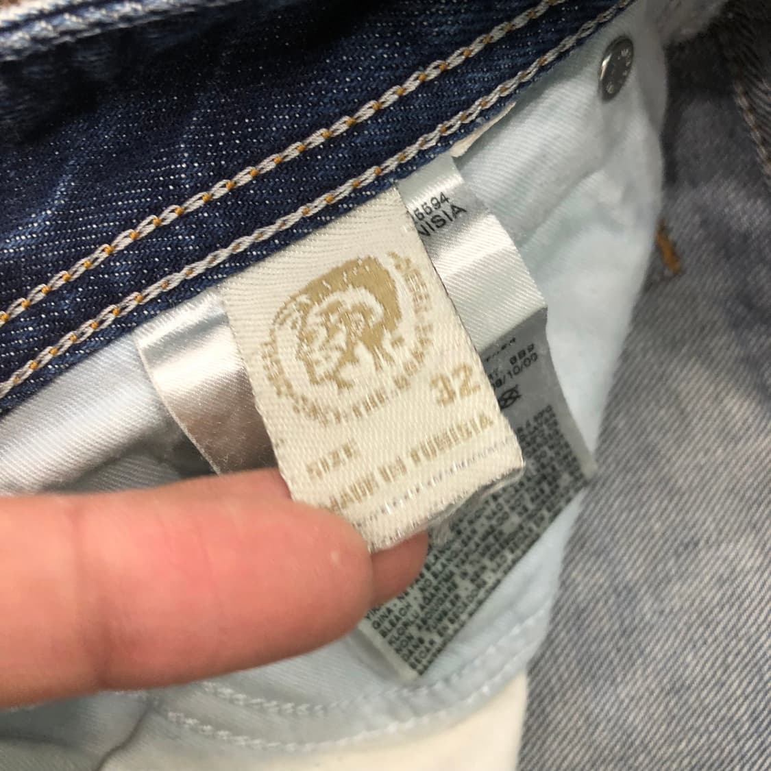 32 디젤 VIKER 워싱 디스 데미지 데님 팬츠 상품이미지5