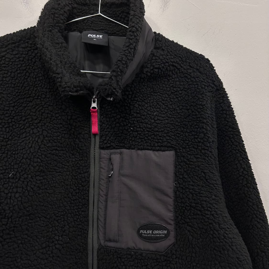 펄스 오리진 와펜로고 하이넥 뽀글이 플리스 상품이미지1