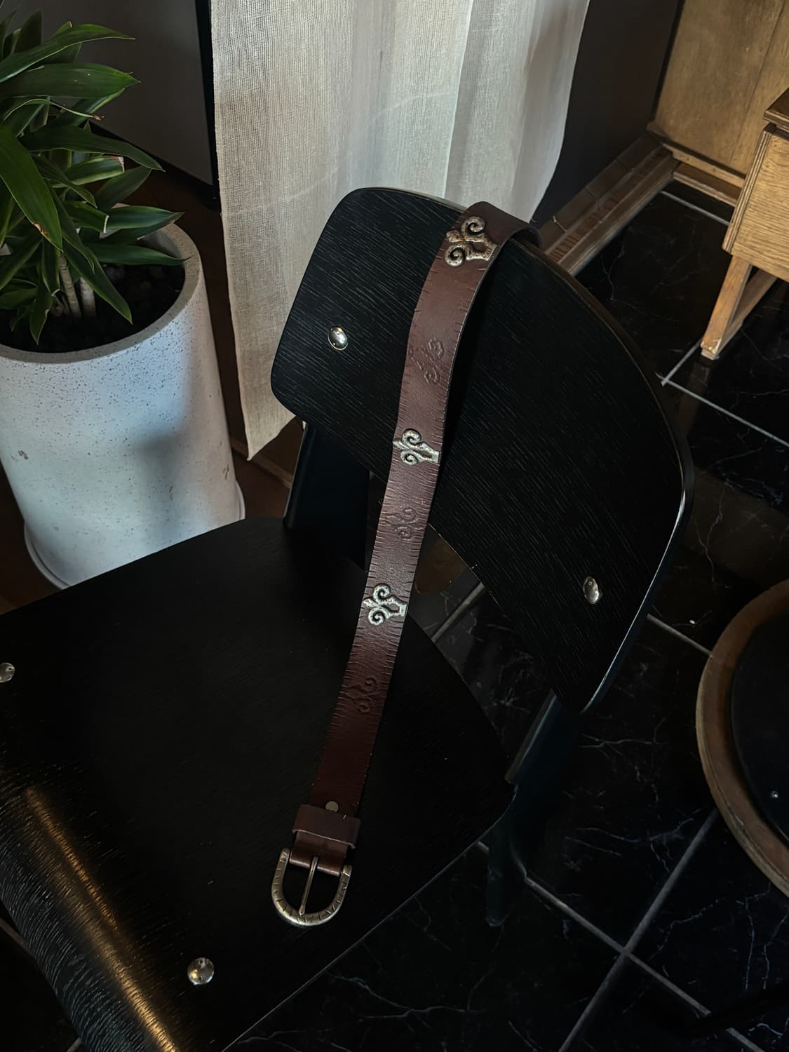 BUCKAROO 빈티지 크롬 스터드 & 음각 레더 벨트 브라운 상품이미지2