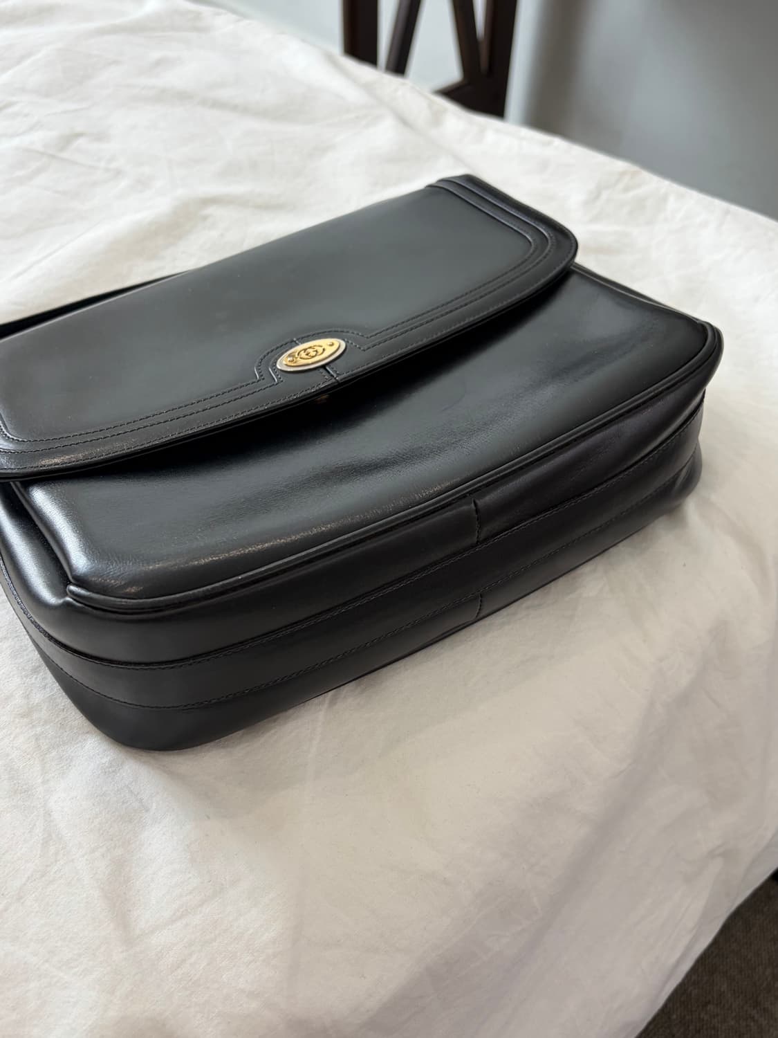 [Old Gucci] 인터로킹 레더 숄더백 블랙 상품이미지5