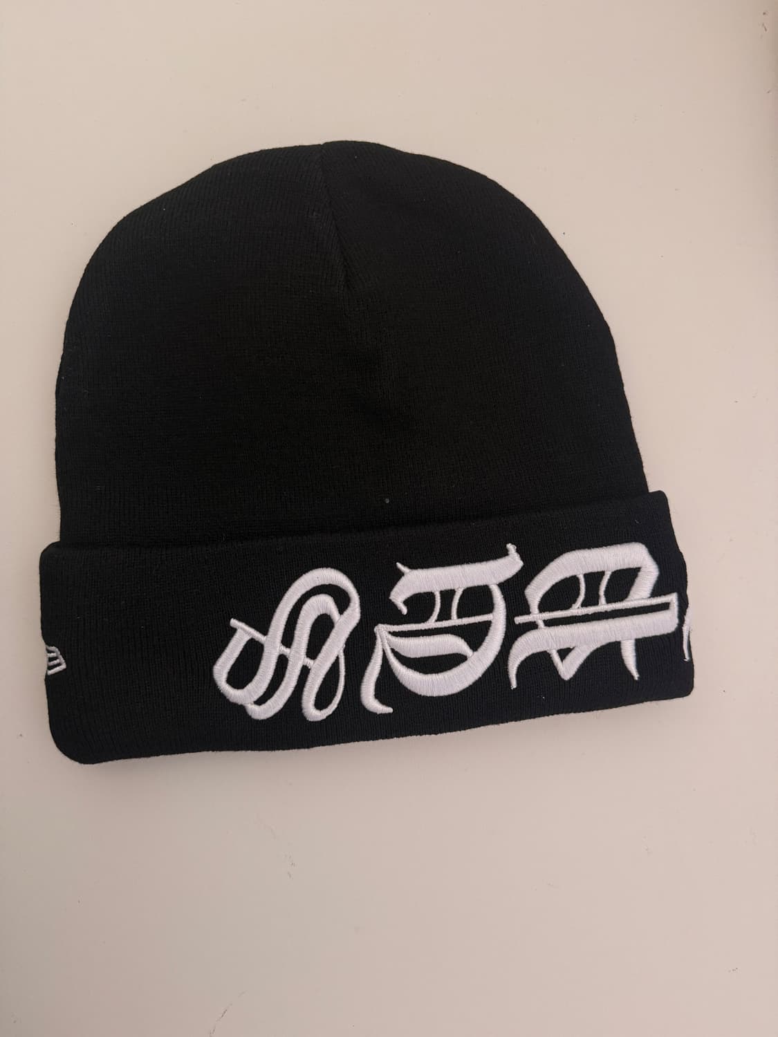 슈프림(Supreme)뉴에라(New Era) 블랙레터 비니 상품이미지2