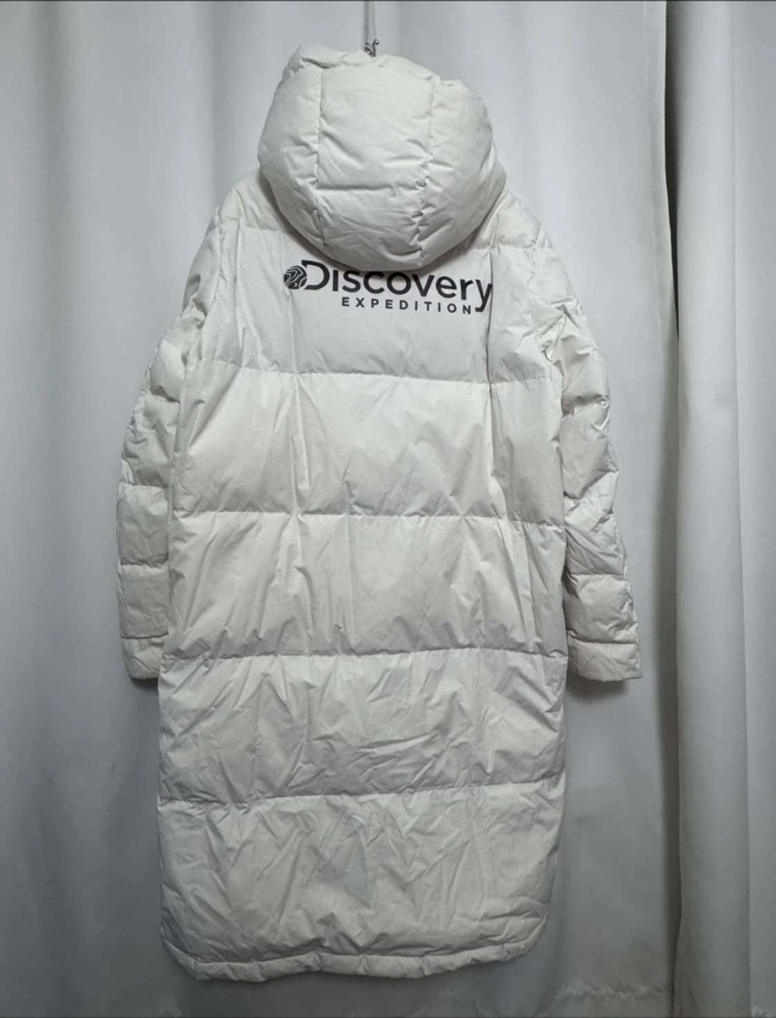 디스커버리 화이트 롱패딩 상품이미지3