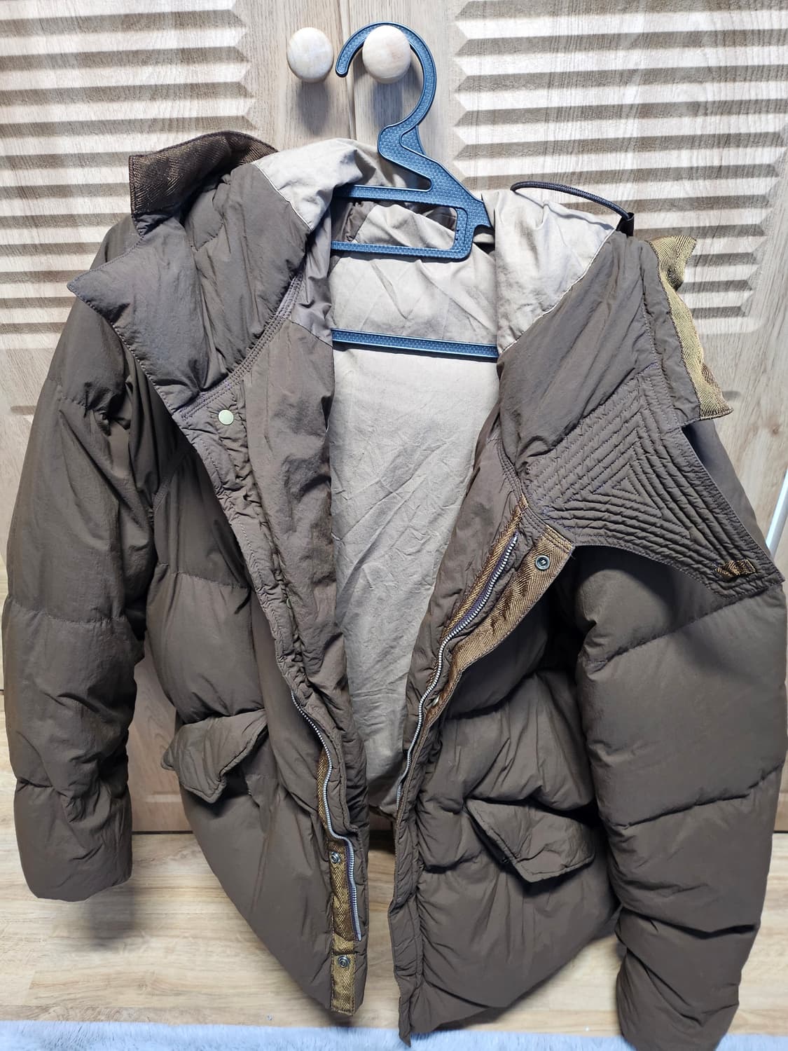 텐씨 아틱 파카 48사이즈 팔아요 상품이미지2