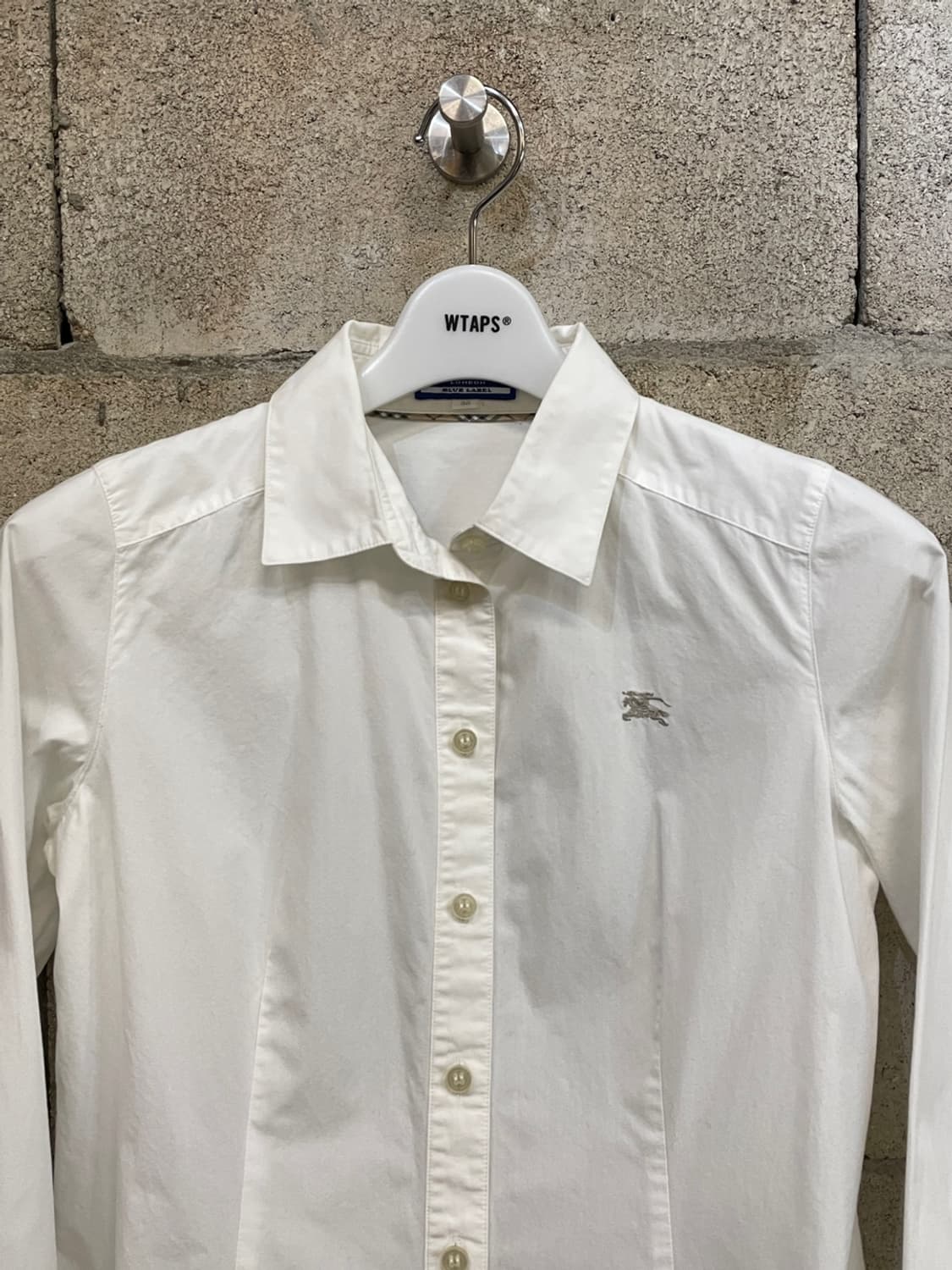 버버리 크레스트 로고 화이트 셔츠 상품이미지2