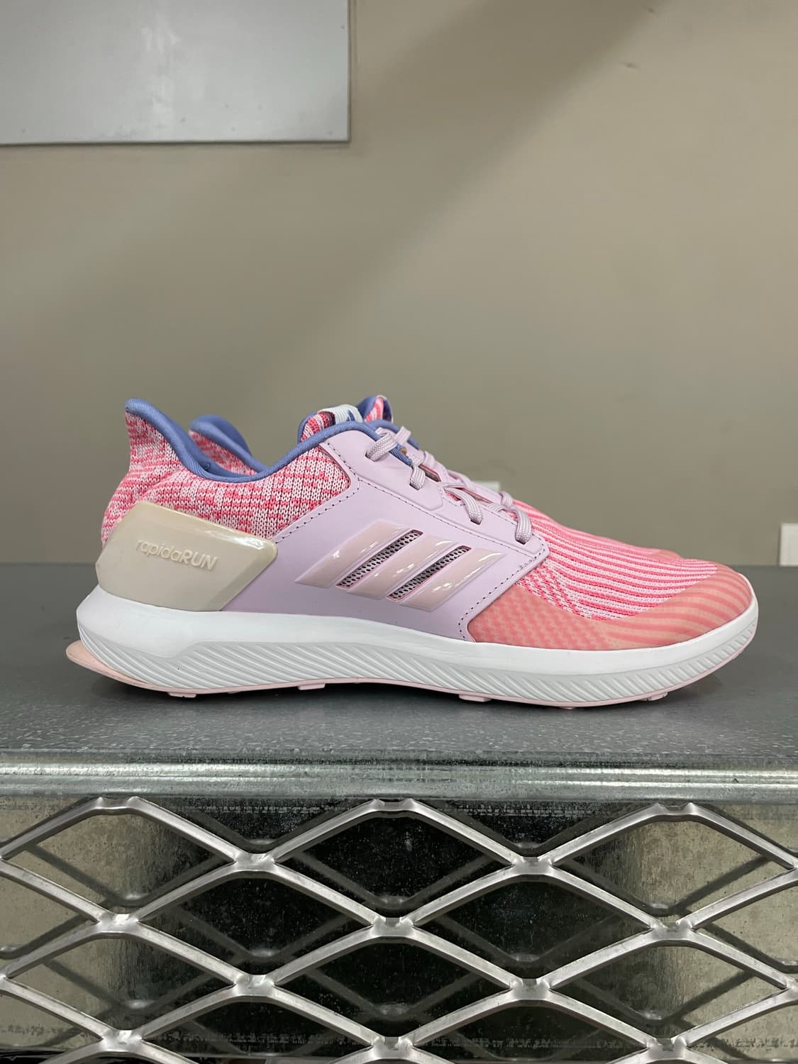 아디다스 라피다런 240 상품이미지6