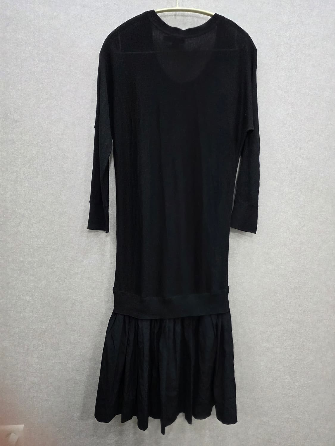 DKNY 실크 블랙 니트 플리츠 원피스 상품이미지5