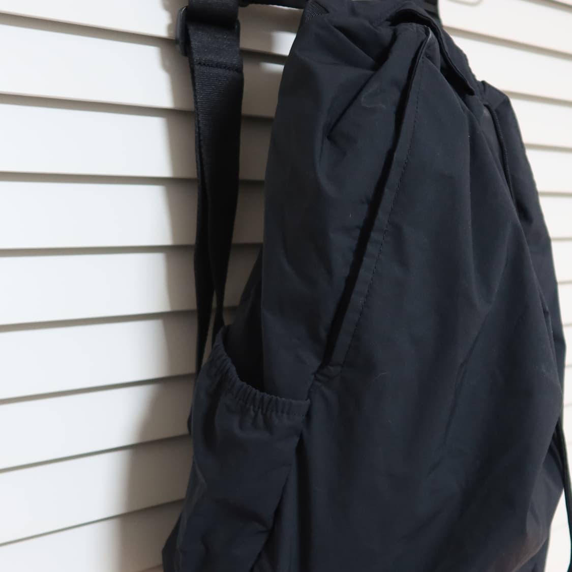 유니클로 드로우스트링 백팩 블랙 상품이미지8