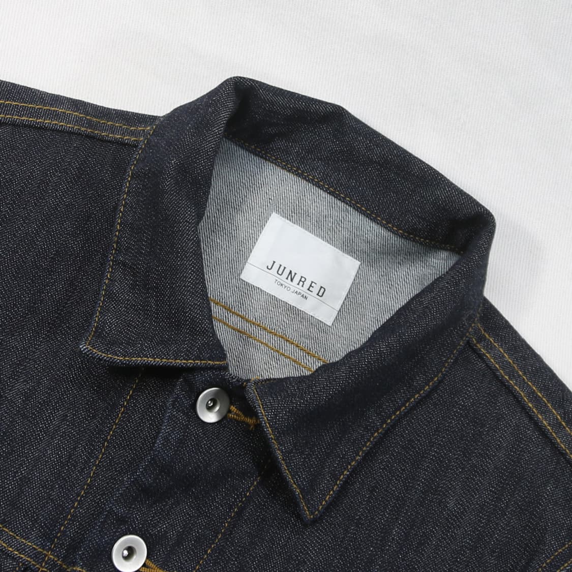 (착용컷) JUNRED 데님 트러커 자켓  상품이미지6